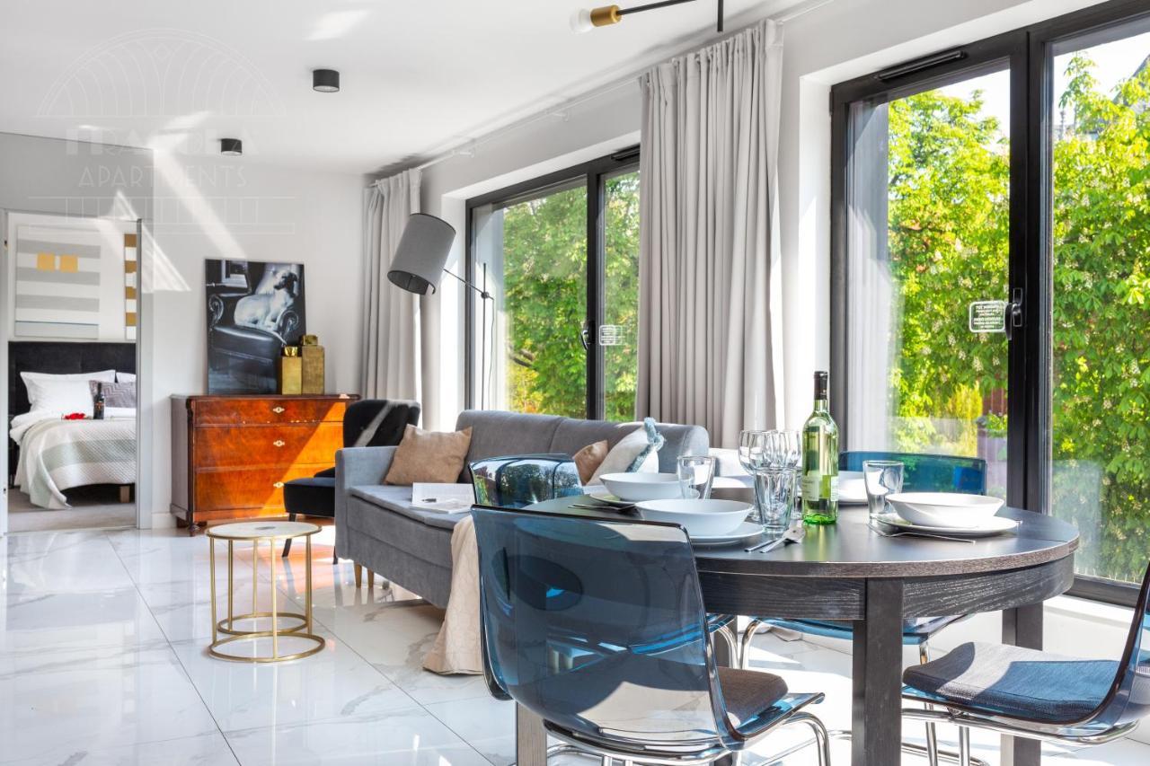 Modern View Of Planty Park Apartment Krakow Ngoại thất bức ảnh