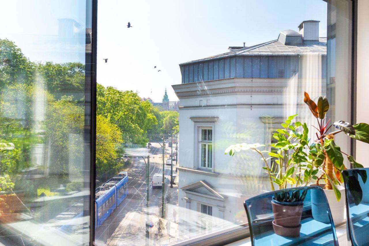 Modern View Of Planty Park Apartment Krakow Ngoại thất bức ảnh