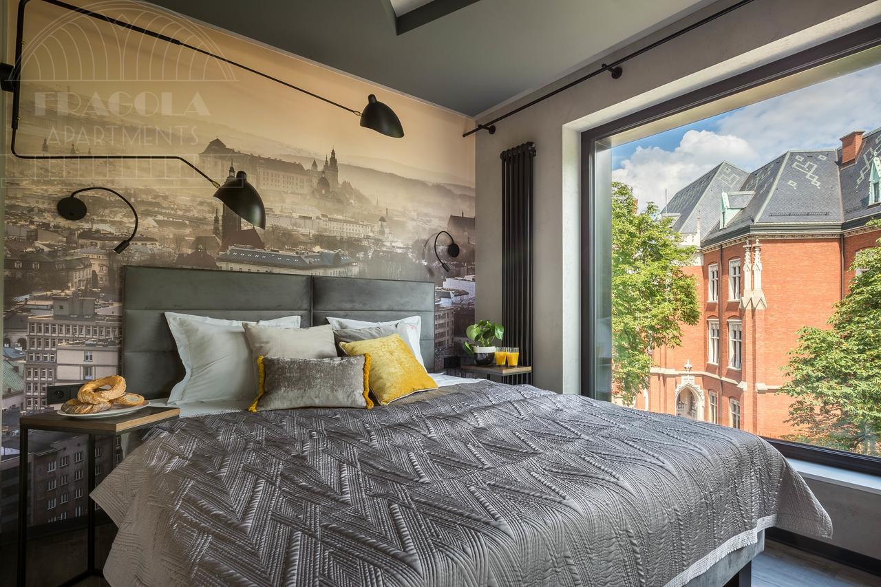 Modern View Of Planty Park Apartment Krakow Ngoại thất bức ảnh