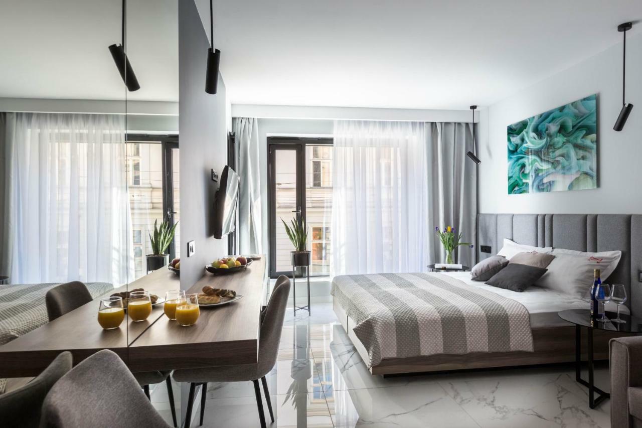 Modern View Of Planty Park Apartment Krakow Ngoại thất bức ảnh