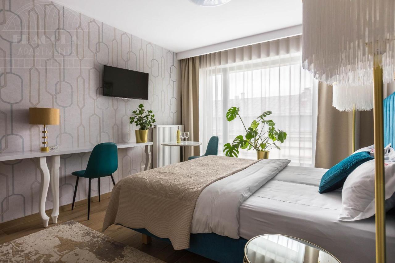 Modern View Of Planty Park Apartment Krakow Ngoại thất bức ảnh